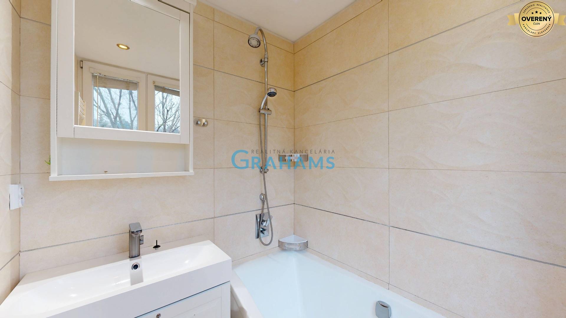 Sale Three bedroom apartment, Three bedroom apartment, Bárdošova, Brat