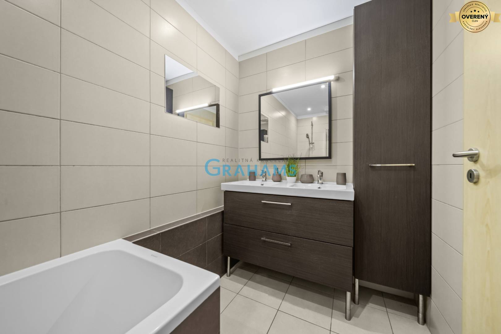 Sale Two bedroom apartment, Two bedroom apartment, Smaragdová, Bratisl