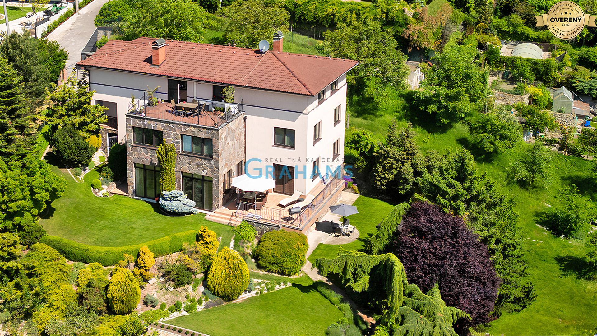 Sale of a Unique Family Residence in Bôrik, Údolná, Old Town, BA I