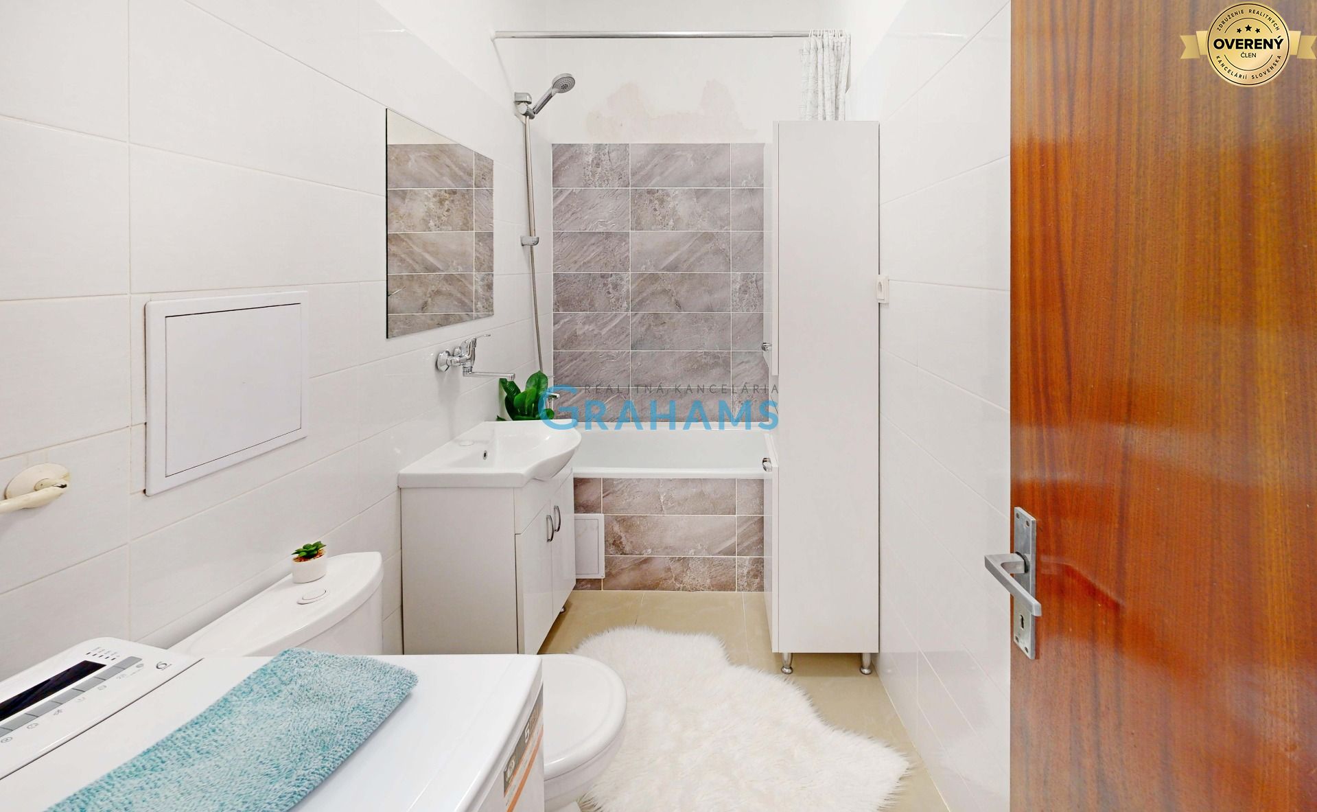 Cozy studio apartment with a loggia in a popular part of Ružinov