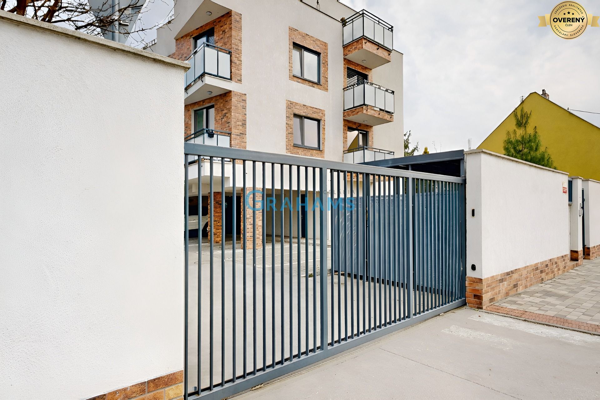 Sale Garage, Garage, Na piesku, Bratislava - Ružinov, Slovakia