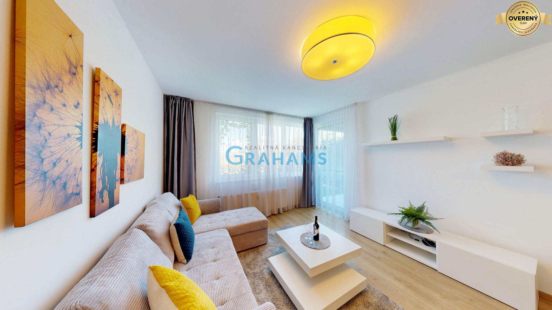 Modern 2-Bedroom Apartment with Terrace, Garden & Private Parking