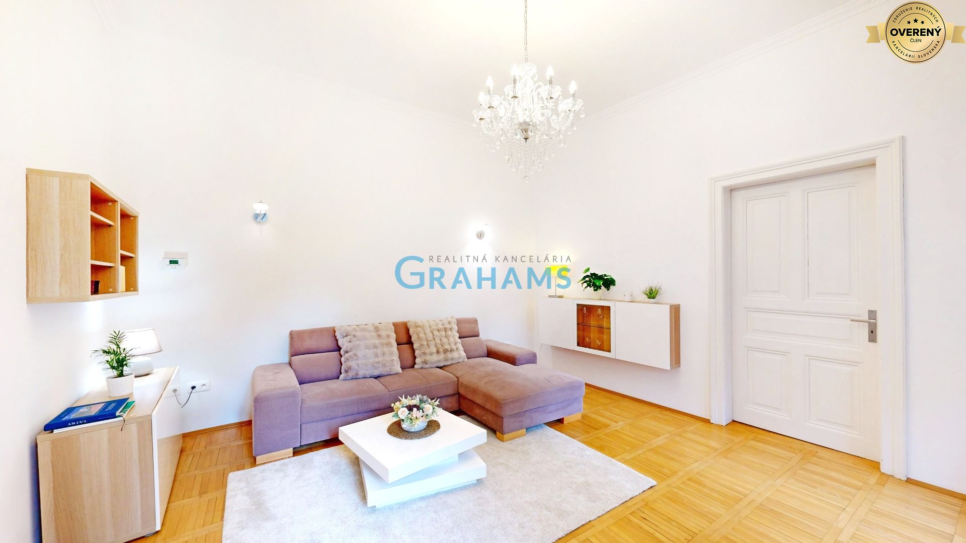 Cozy 2-room apartment with Old Town charm on Heydukova Street