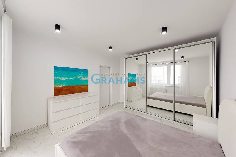 Sale Double-studio, Double-studio, Mlynarovičova, Bratislava - Petržal