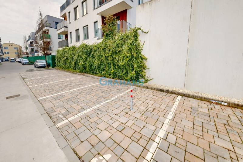 Sale Garage, Garage, Na piesku, Bratislava - Ružinov, Slovakia