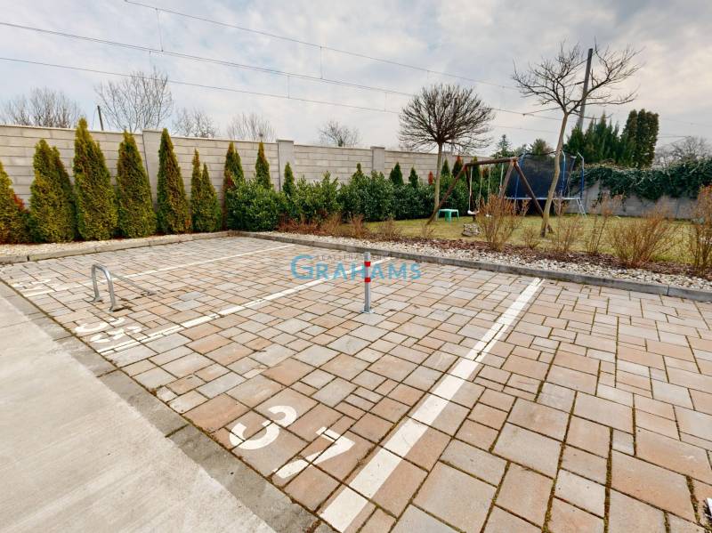 Sale Garage, Garage, Na piesku, Bratislava - Ružinov, Slovakia