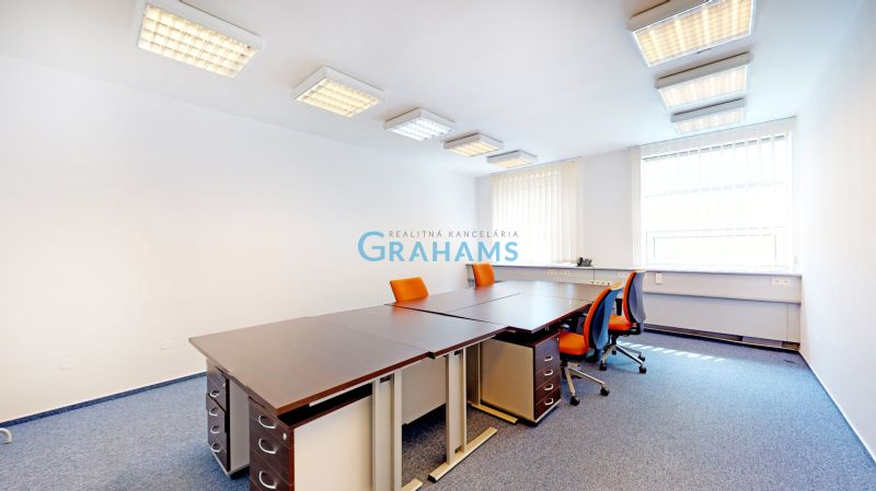 Offices from 25.7 m² with parking, 24/7 reception – Košická St., Nivy