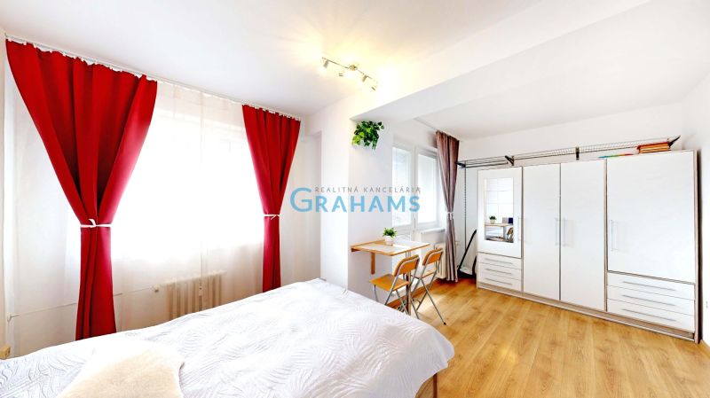Cozy studio apartment with a loggia in a popular part of Ružinov