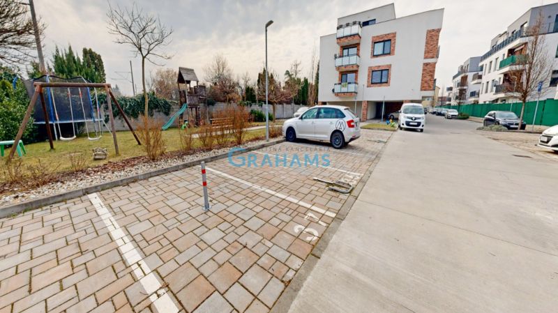 Sale Garage, Garage, Na piesku, Bratislava - Ružinov, Slovakia