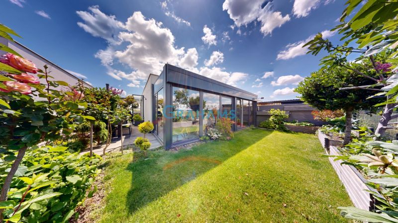 Modern and fully furnished 4-room bungalow, Hviezdoslavov, quiet 