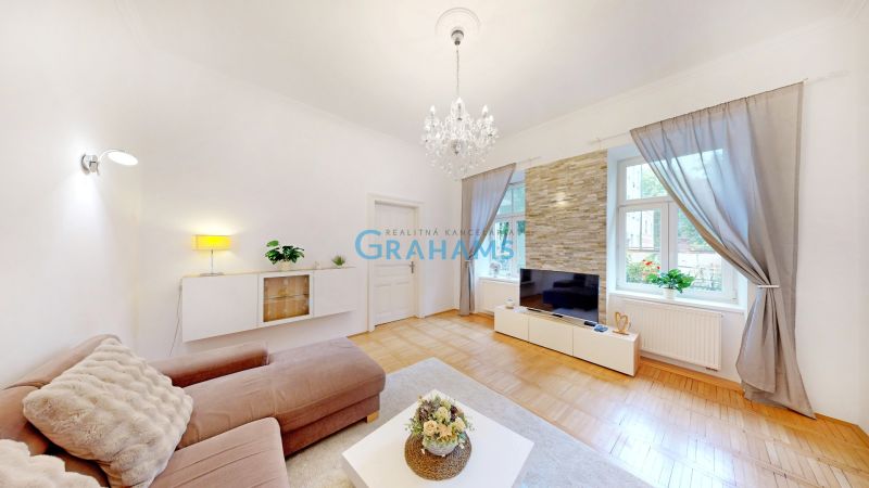 Cozy 2-room apartment with Old Town charm on Heydukova Street